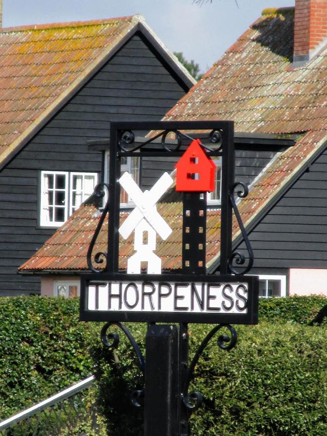 Regatta - A Lakeview Apartment In Thorpeness - Aldeburgh Coastal Cottages Kültér fotó